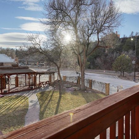Flatiron Suite 102 - Historic Sandstone Hotel Hot Springs Esterno foto